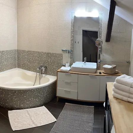 Luxury Κλουζ-Ναπόκα